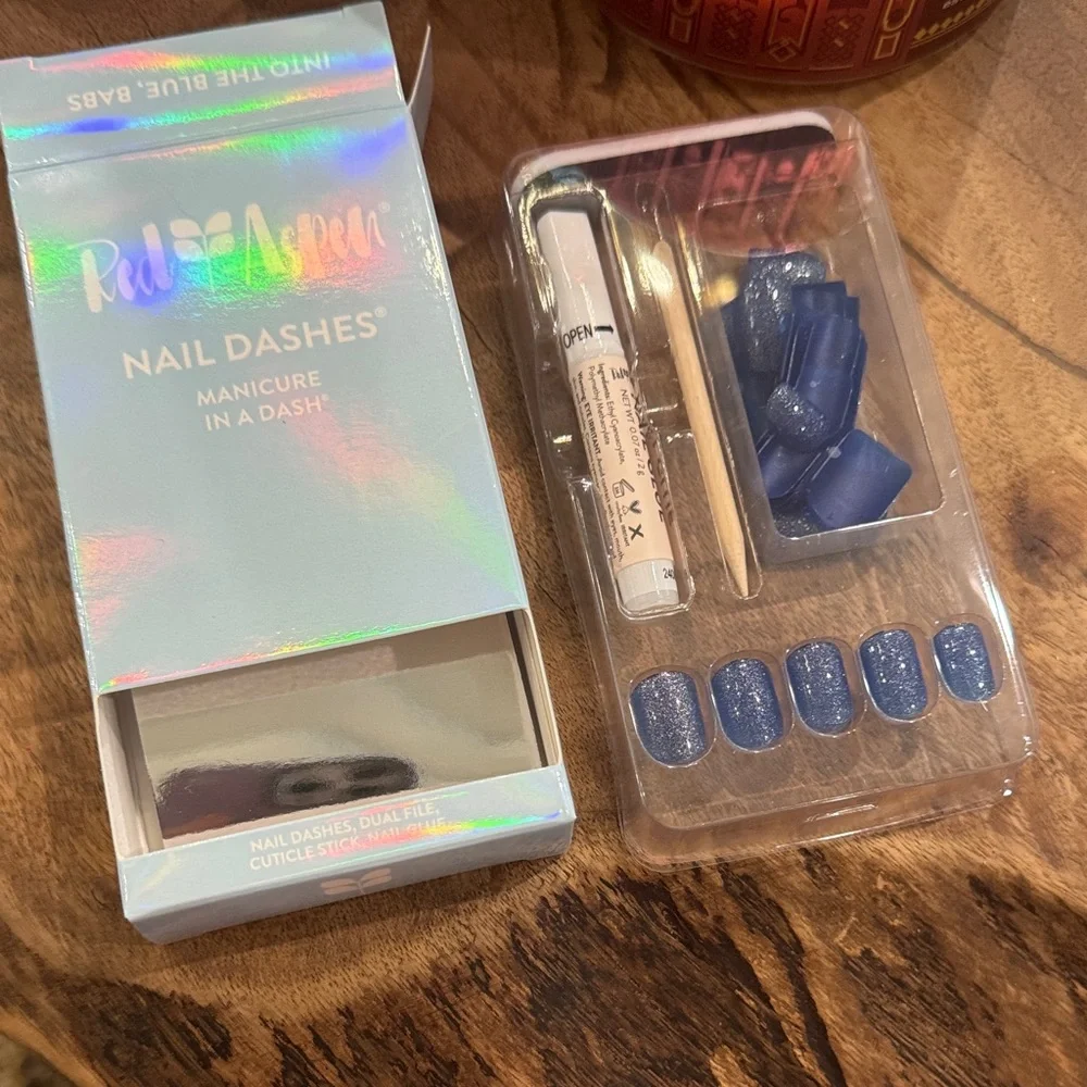 Red Aspen Nail Dashes “Into the Blue, Babs” - Picture 3 of 5